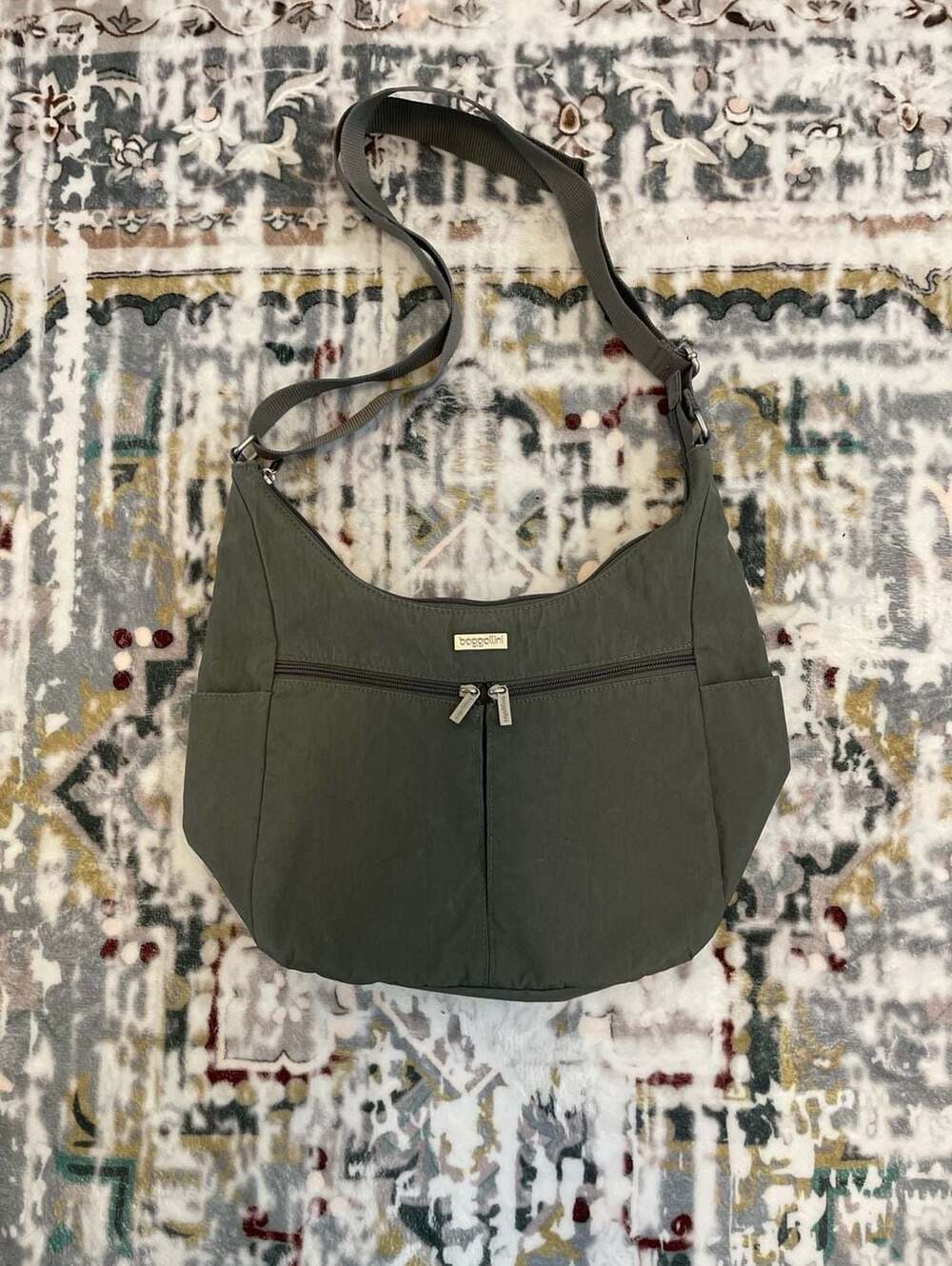 Baggallini Anywhere Large Hobo Crossbody Shoulder Bag Gray with Yellow Interior